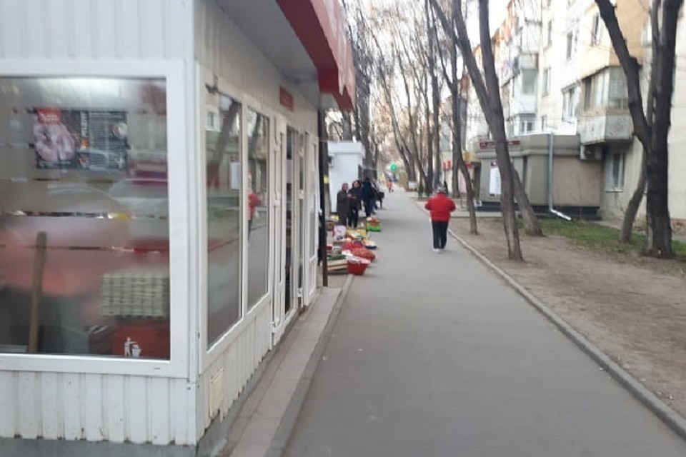 Уличная торговля в Молдове бессмертна!