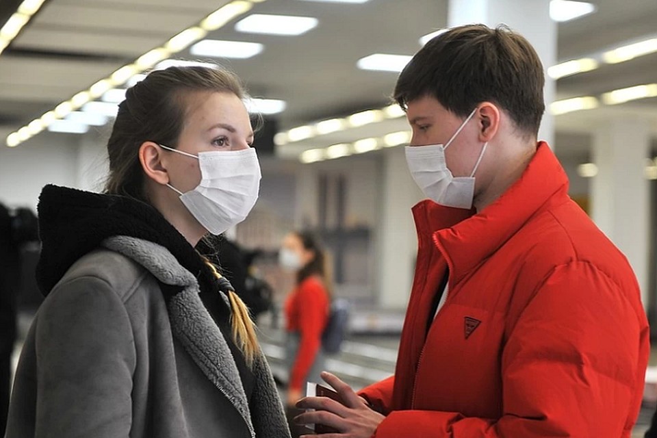 Для силовиков выдали больше 300 одноразовых противоэпидемических костюмов