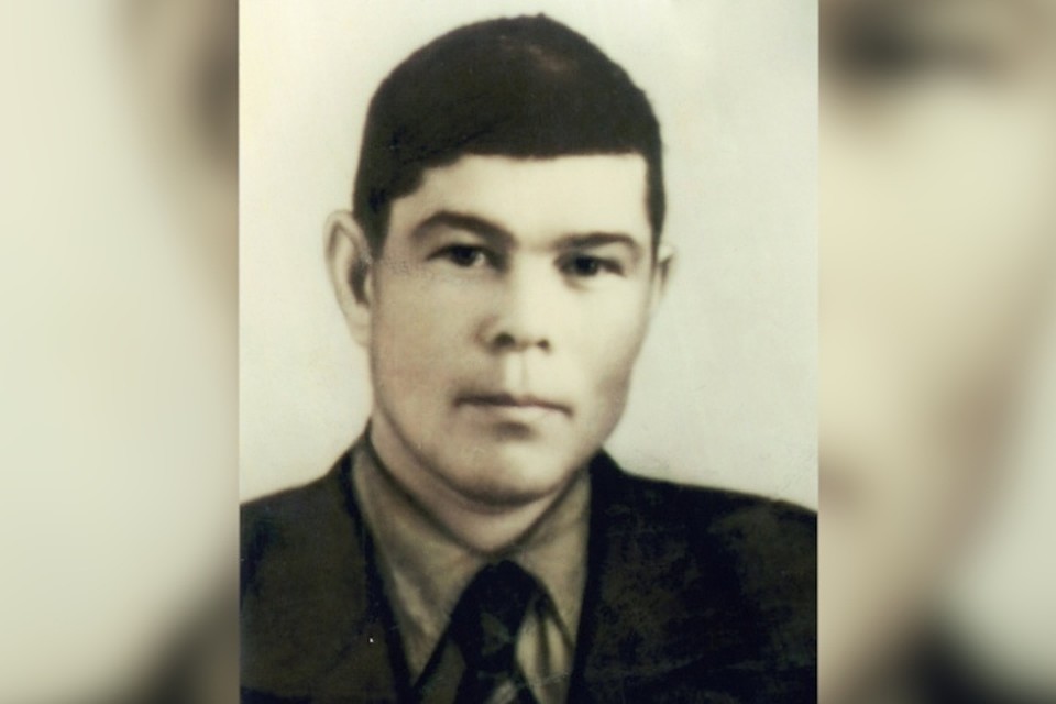 Дети, внуки и правнуки гордятся Хуснуллой Рахматулловичем и с трепетом вспоминают его рассказы.