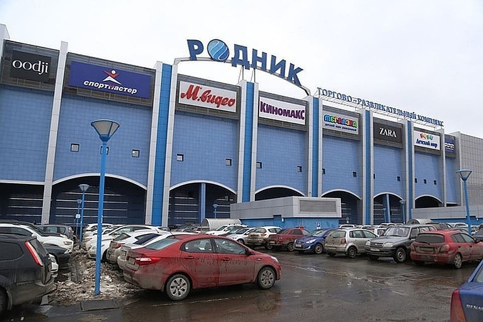 Самые массовые скопления людей — в торговых комплексах