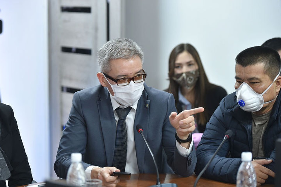 Вице-премьер отчитался по принимаемым мерам для поддержки бизнеса.