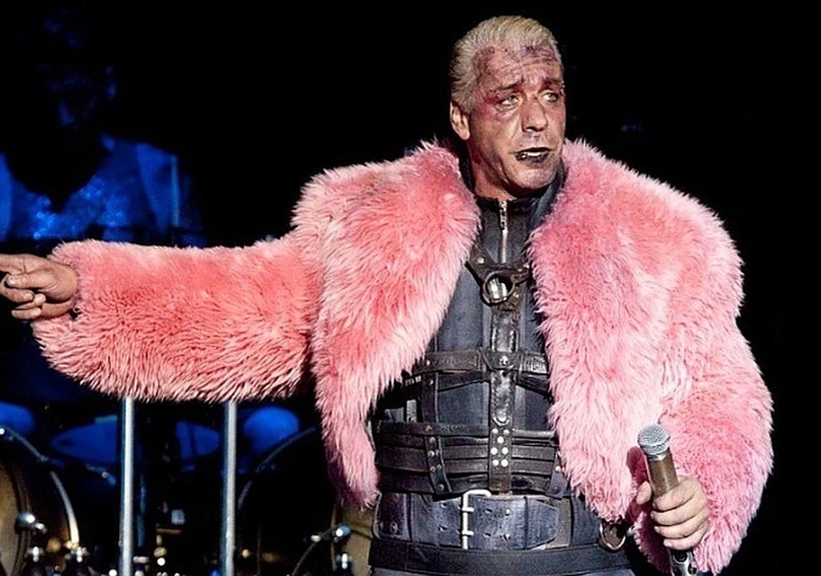 Солист немецкой рок-группы Rammstein Тилль Линдеманн госпитализирован в Берлине с подозрением на коронавирус COVID-19