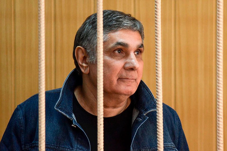 Шакро Молодой в тюрьме.