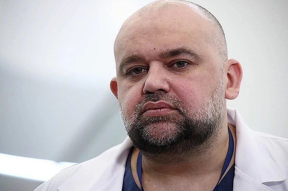 Денис Проценко продолжает работать, но удаленно. Фото: Валерий Шарифулин/ТАСС.
