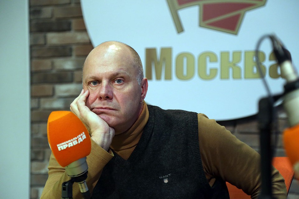 Лидер группы "Несчастный случай" отметил, что теперь живут на заработанные раньше средства