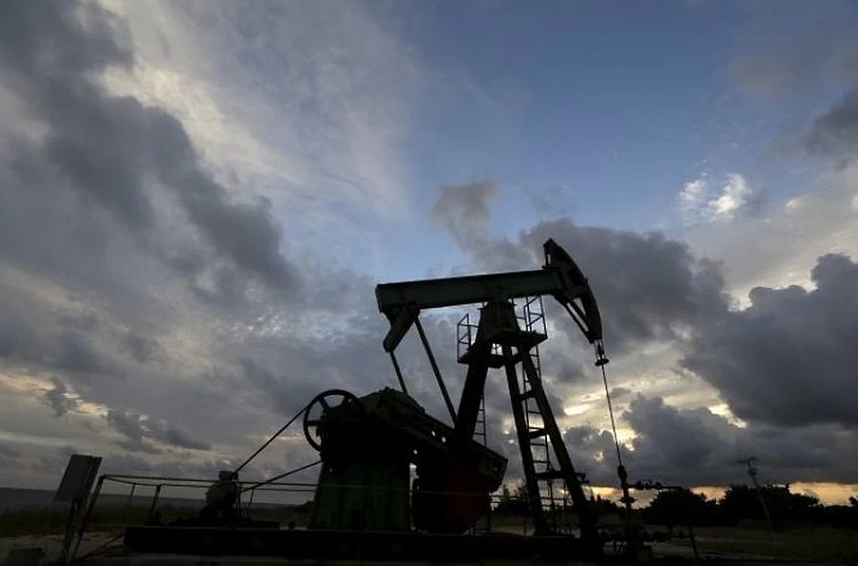 Переговоры о сокращении добычи нефти должны пройти 9 апреля