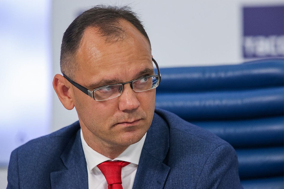 Заместитель министра просвещения Дмитрий Глушко заявил, что от самодисциплины населения и от поведения каждого зависят летние каникулы. Фото: Владимир Гердо / ТАСС