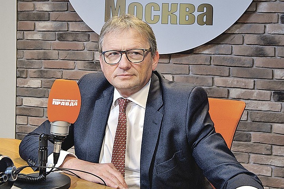 Борис Титов
