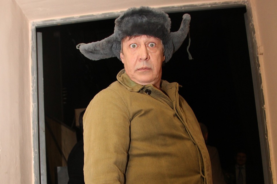 Михаил Ефремов называл себя "жизнерадостный алкоголик".