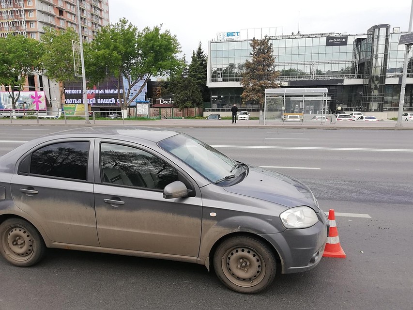 Старушка была госпитализирована в ближайшую больницу