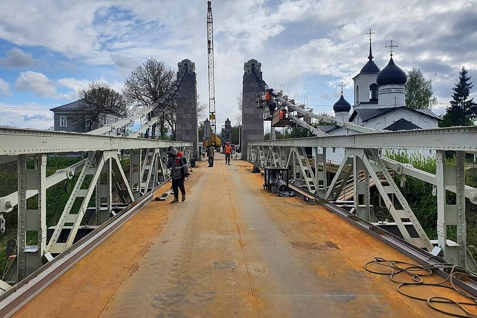 Реконструкция мостов в Острове.