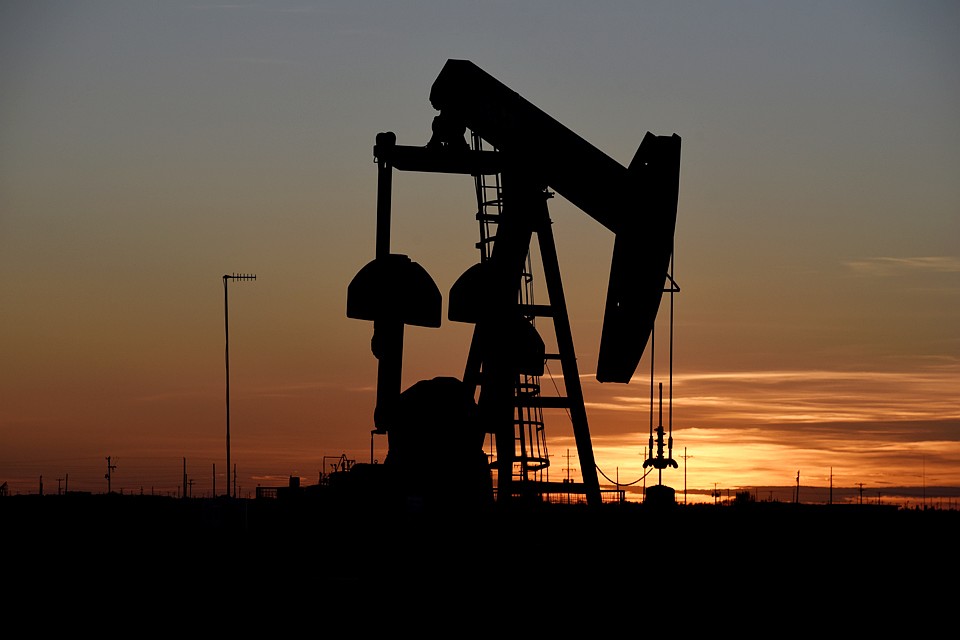 В нынешней ситуации США не в состоянии обеспечивать себя сырьем и нефтепродуктами