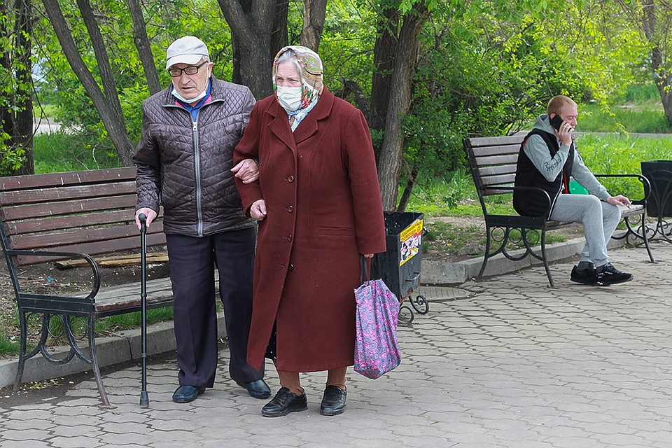 Многоразовые повязки бесплатно получат пенсионеры.