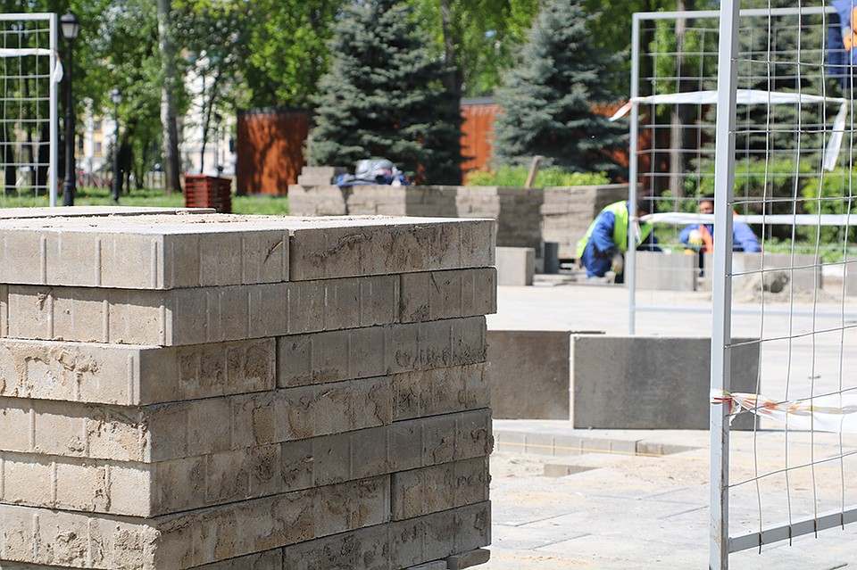 Подрядчик устраняет недочеты в Нижнем парке Липецка
