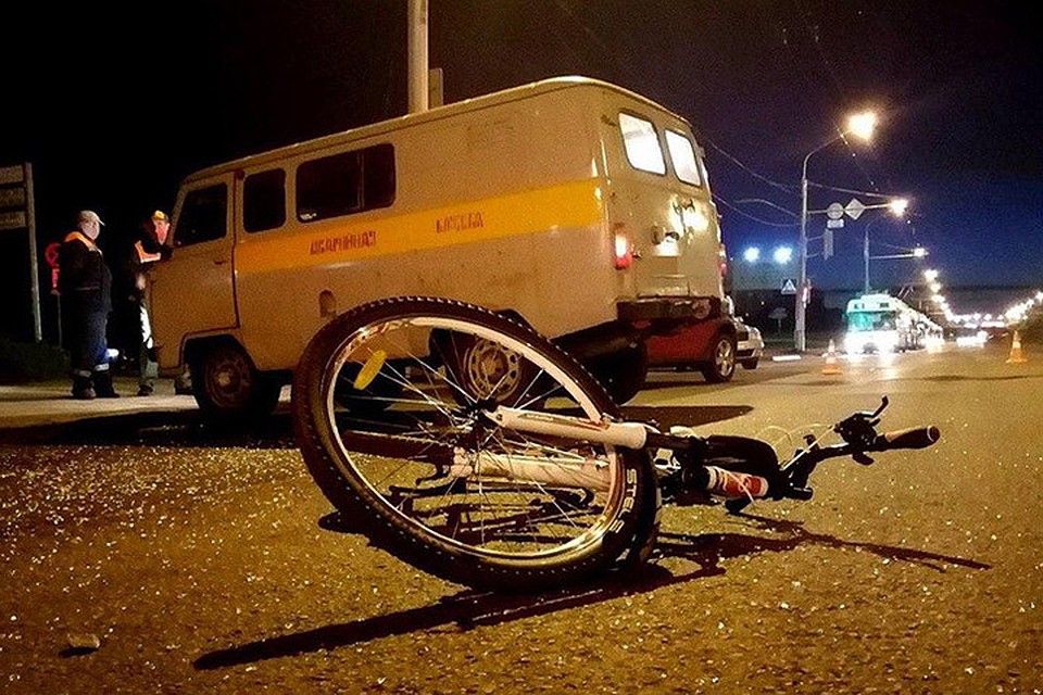 В Миснке велосипедист проигнорировал красный свет и был сбит автомобилем. Фото: Телеграм-канал УГАИ ГУВД Мингорисполкома