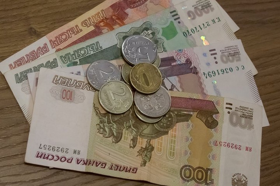 Женщина присваивала себе деньги от реализации товаров