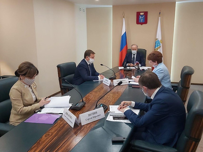 Валерий Радаев провел совещание по развитию сельского хозяйства