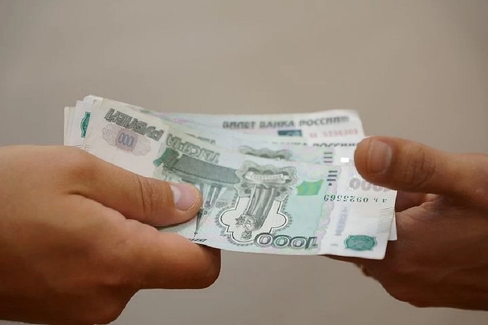 Работник РЖД попался на взятке в полмиллиона рублей.
