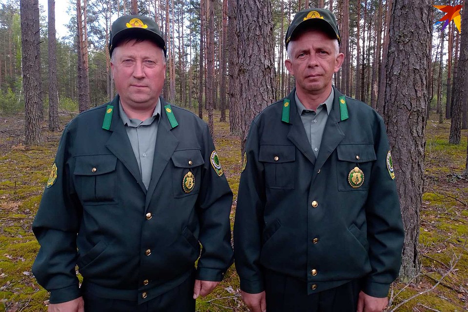 Мужчины спасли детей из горящего дома. Фото: Слободское лесничество для КП