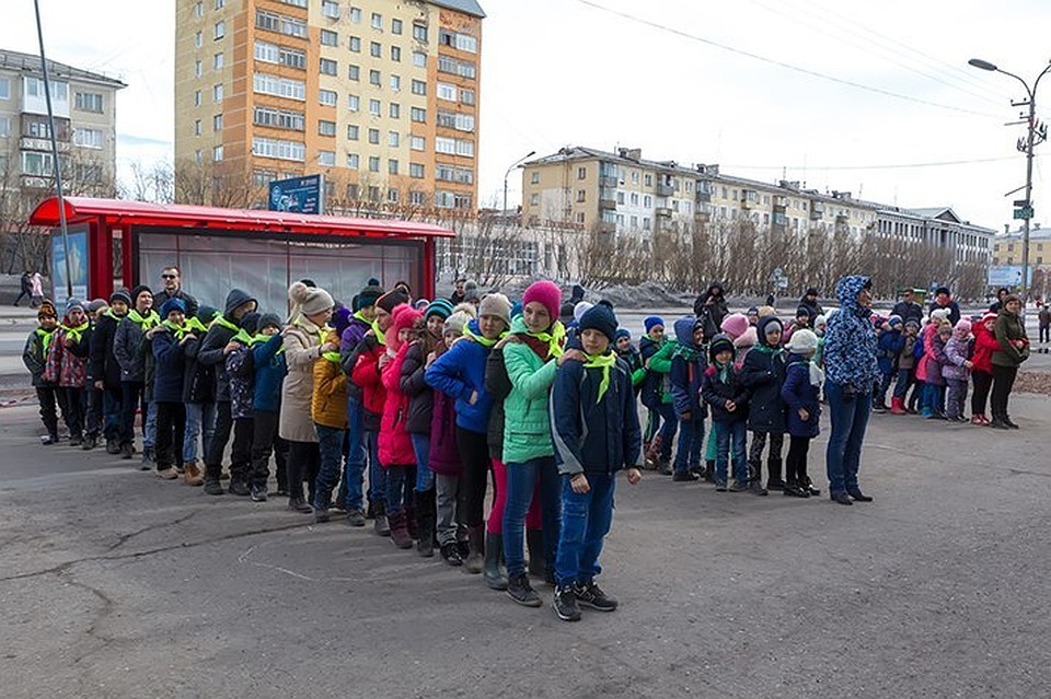 Если обстановка позволит, то школьники отдохнут в детских лагерях.