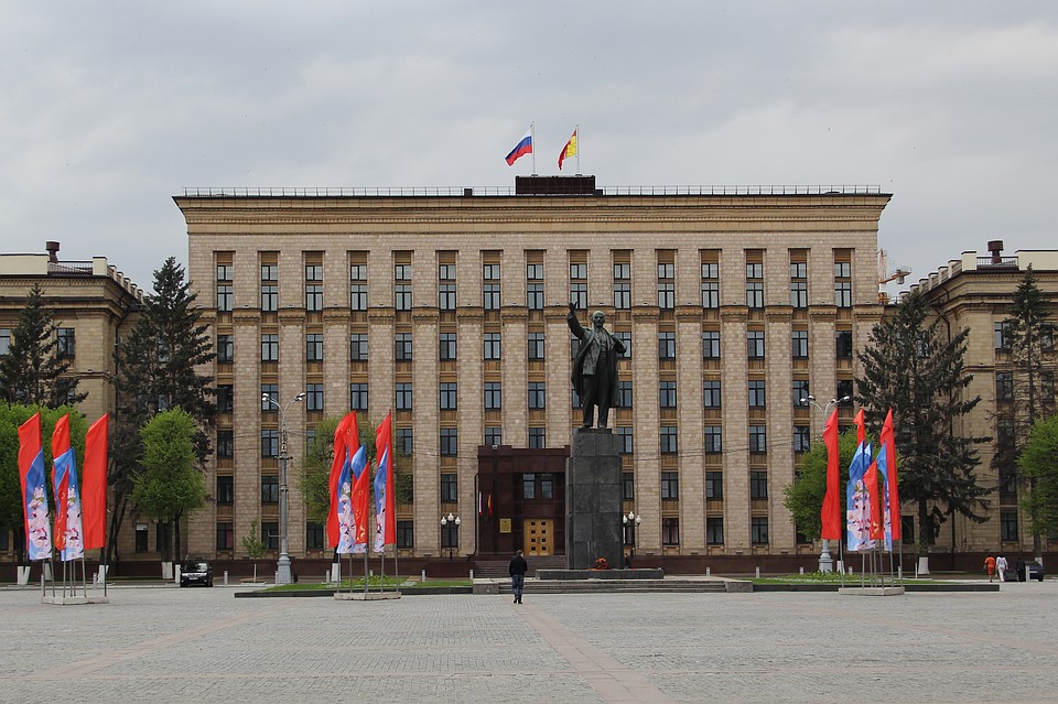 Торжественное шествие пройдет по площади Ленина