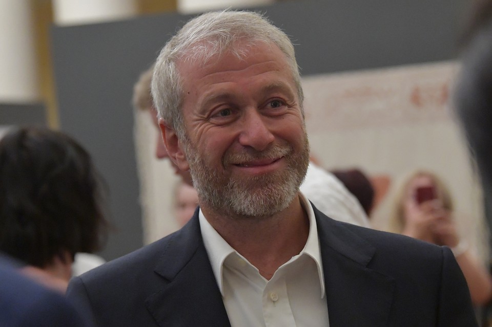 Ожидается, что Абрамович приобретет еще несколько игроков, и это будут еще более крупные покупки.