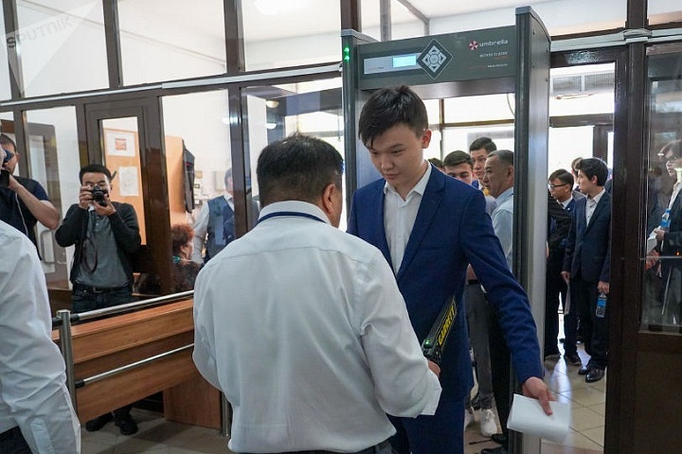 164 человека нарушили правила проведения ЕНТ.