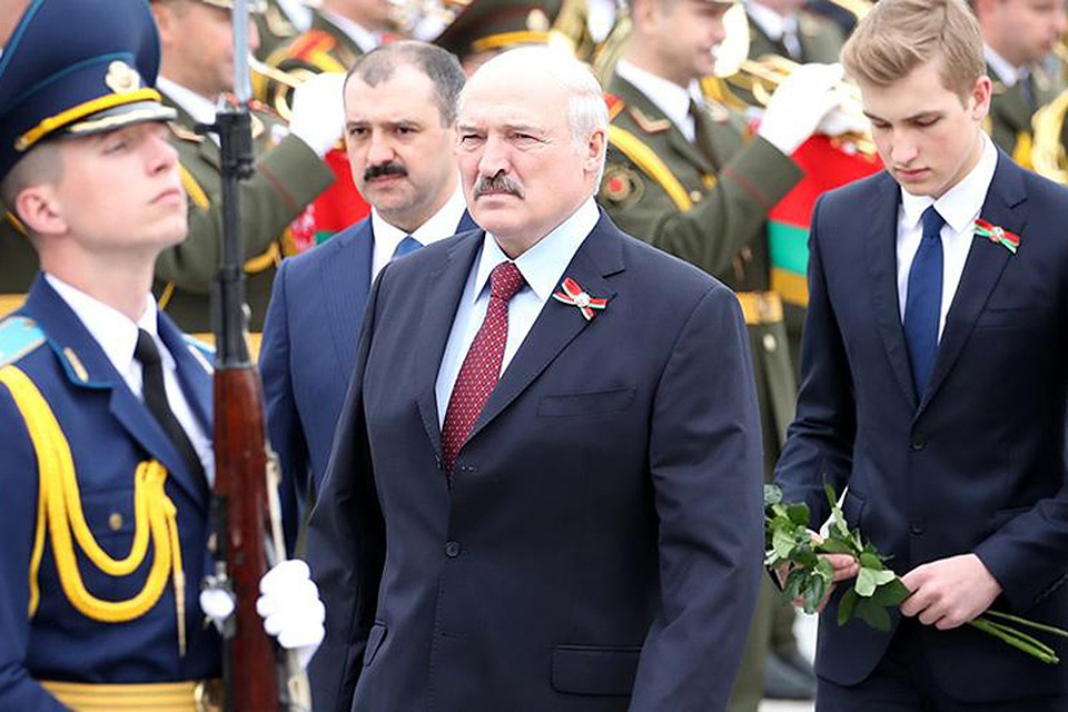 Лукашенко с сыновьями улетел на парад в Москву. Посмотрели, с кем он встретится и что увидит. Фото: ТАСС.