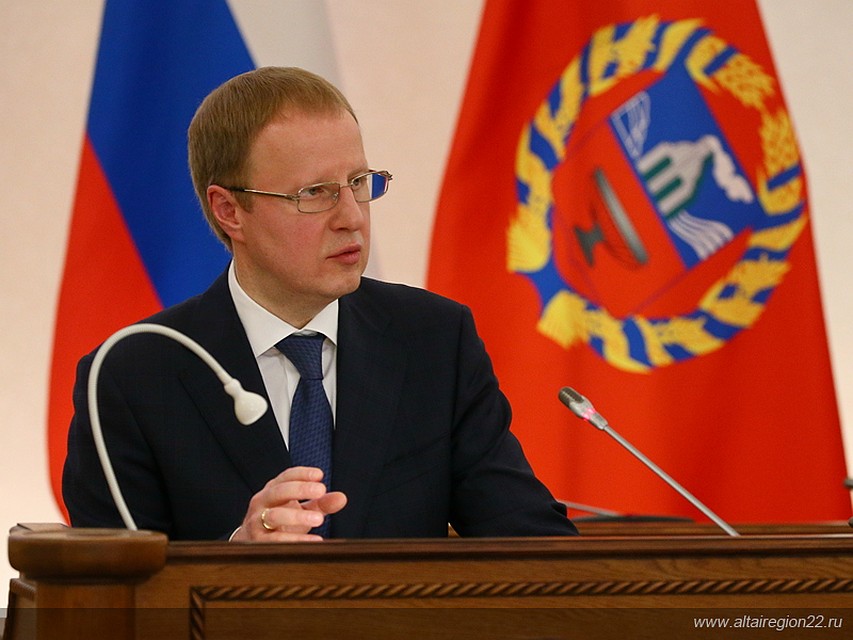 Алтайский губернатор поручил проконтролировать выплату зарплат на предприятиях