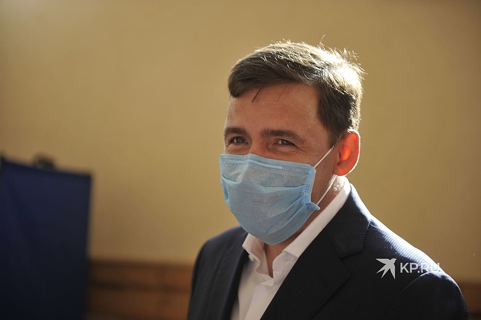 Глава региона ответил на вопросы жителей Свердловской области на своей странице в Instagram