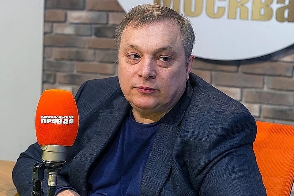 Андрей Разин, ссылаясь на мнение специалистов, считает, что вторая волна пандемии неизбежна, но может не коснуться России