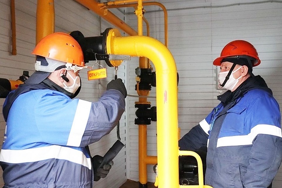 В ходе работы комиссии газовики будут проверять наличие действующего договора о техническом обслуживании и ремонте внутридомового газового оборудования и его исполнение; наличие действующего акта обследования дымовых и вентиляционных каналов, устранение выявленных нарушений, герметизации вводов смежных коммуникаций в подвальных помещениях и многое другое.