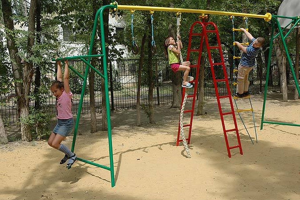 Большую часть времени ребята будут проводить на улице.