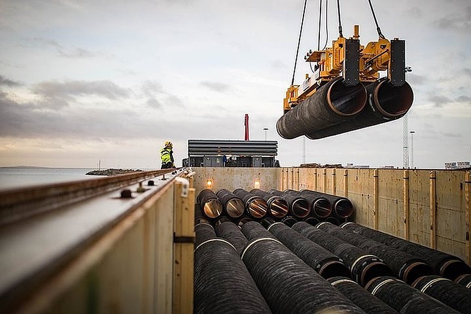 Сегодня Европа оказалась на той же развилке. Или она свернет строительство «Северного потока-2». Или выдержит давление Вашингтона