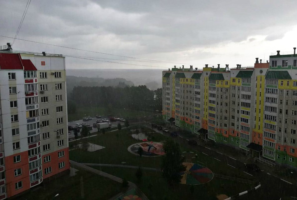 На Орловскую области вновь надвигаются грозы и ветер
