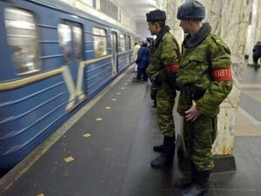 Полностью восстановлено движение на Сокольнической линии, где на двух станциях произошли взрывы