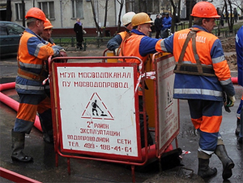 Водосточные воды уже залили несколько улиц