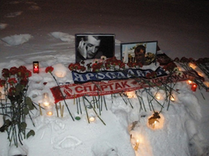 Большинство участников акции памяти убитого Егора Свиридова забрали в милицию.