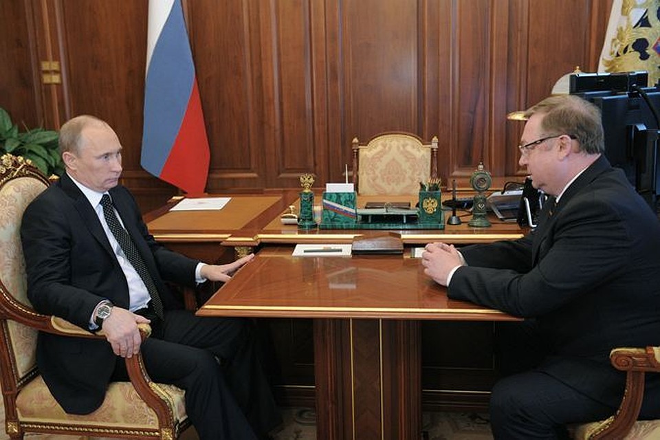 Сергей Степашин доложил Владимиру Путину, что и сам поразился, насколько быстро чиновники закупили к выборам 4 марта веб-камеры, ничего при этом не украв.