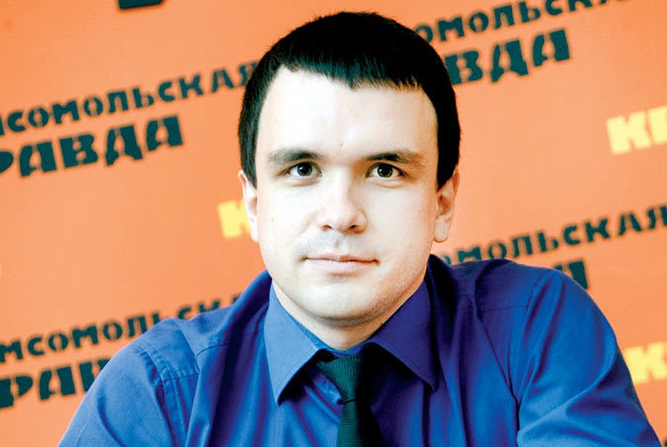 Олег Попов
