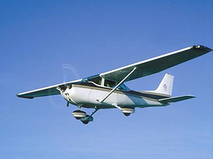 Cessna - легкомоторный самолет бизнес-класса.