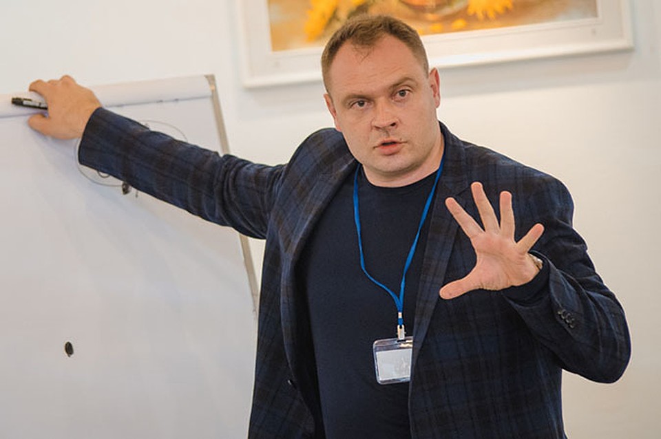 О том, как заставить это самое коммерческое предложение работать 24 часа в сутки, рассказывает сам Денис Каплунов