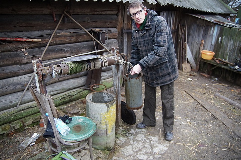 "Комсомолка" проверила: воду, которой поили малышку, пить нельзя