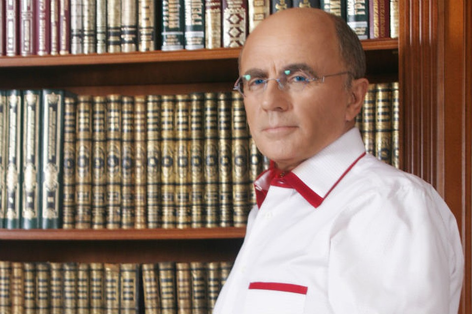 Александр Запесоцкий.
