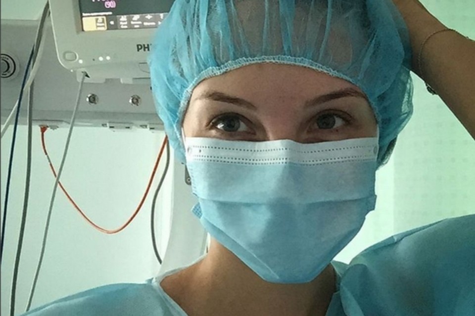 Молодая жена известного телеведущего, похоже, всерьез осваивает новую для себя профессию. Фото: Instagram Полины Дибровой