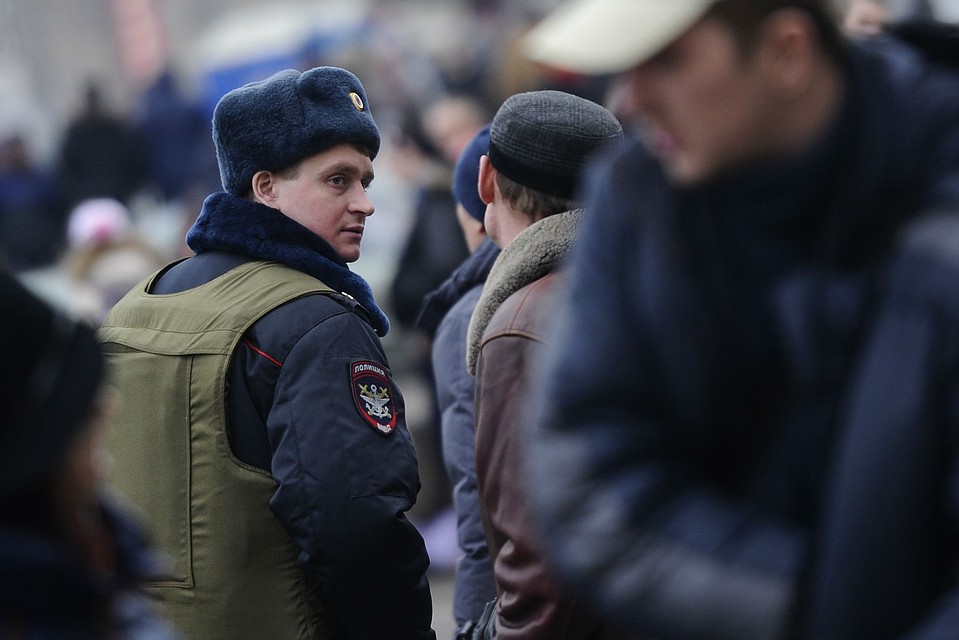 Двое патрульных арестовали целую банду молдаван. Фото: ИТАР-ТАСС/ Сергей Бобылев