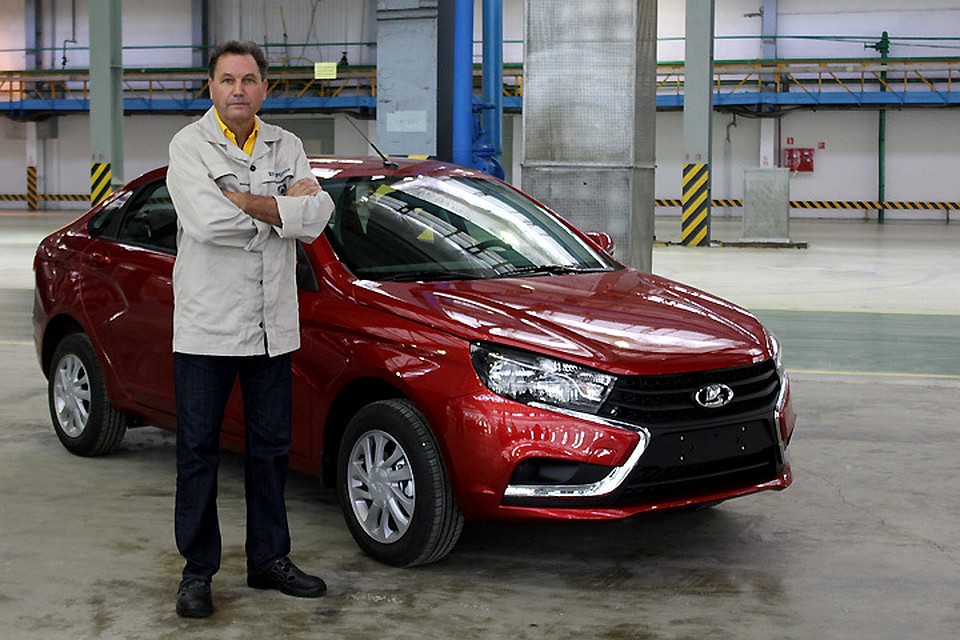 Бу Андерссон на ижевском предприятии перед запуском в серию Lada Vesta.