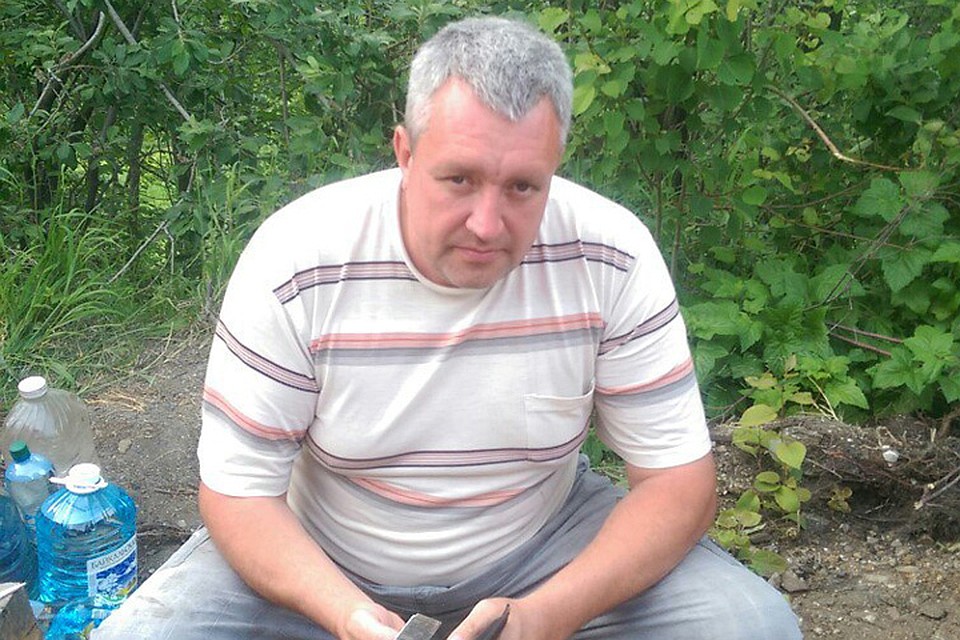 Живущего в палатке возле трассы под Иркутском дальнобойщика спасли пользователи соцсетей. Фото: Евгения Максимова.