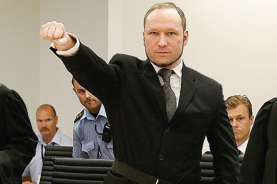 Камера, где содержится Брейвик, состоит из трех комнат по 8 квадратных метров в каждой..