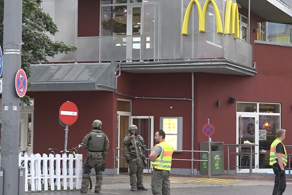 Жертвами стрелка стали девять человек, 27 получили ранения